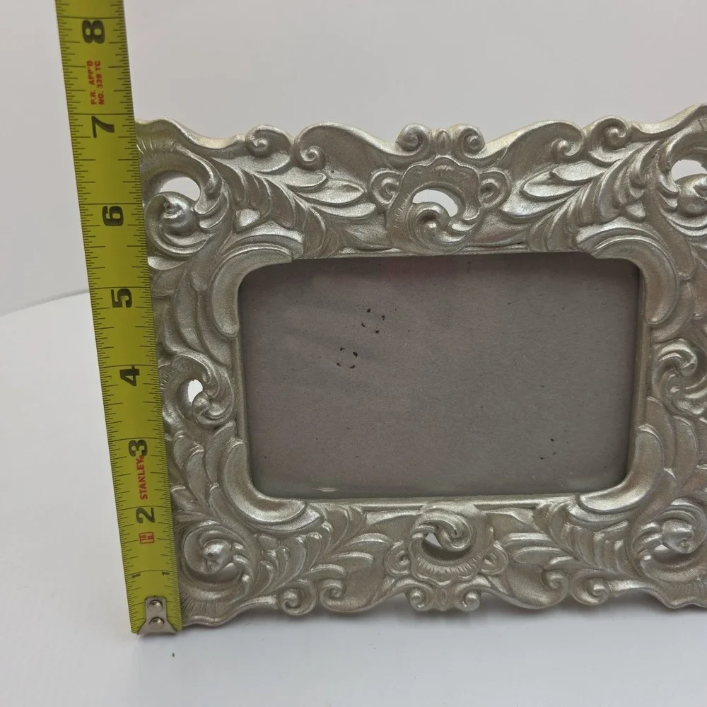 Sicura Ornate Scroll Plume Picture Frame 8.5x7 Resin Wood 3.5x5 Photo Silver